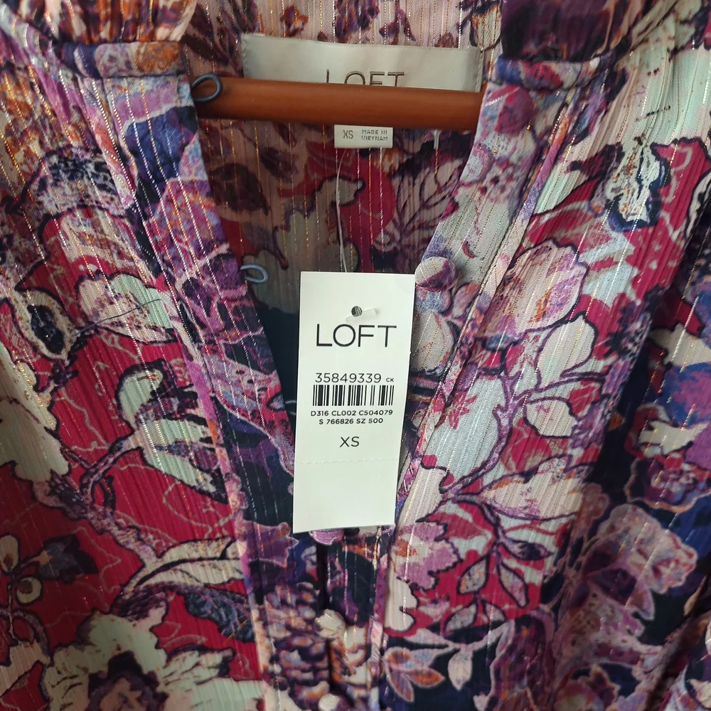 LOFT Women's Floral Long Sleeve Dress Size Small- Purple and Pink - Picture 2 of 3